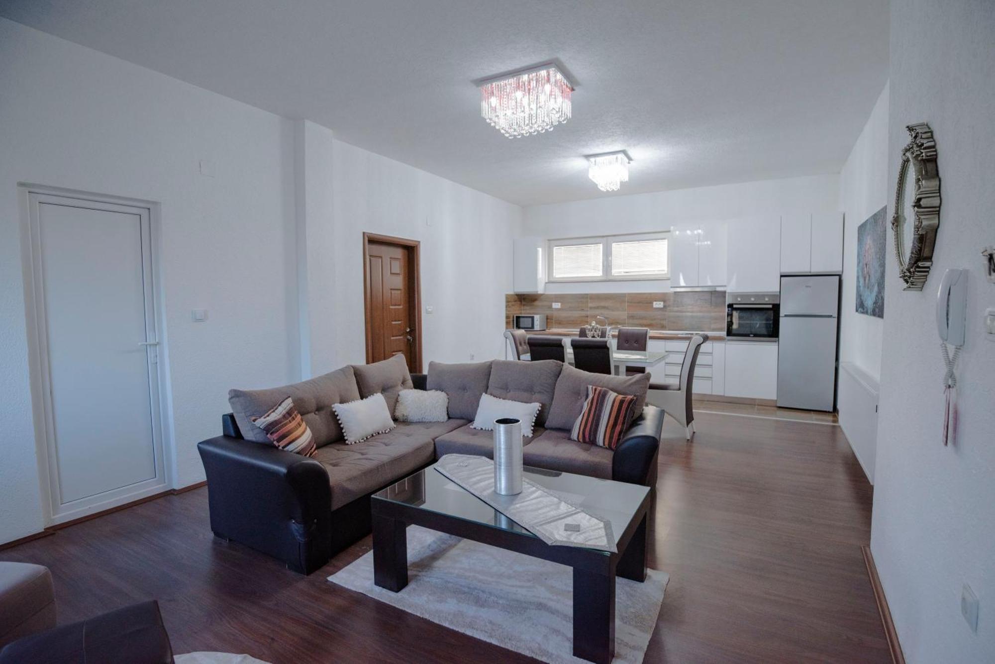 Hotel Kiko Bitola Bagian luar foto